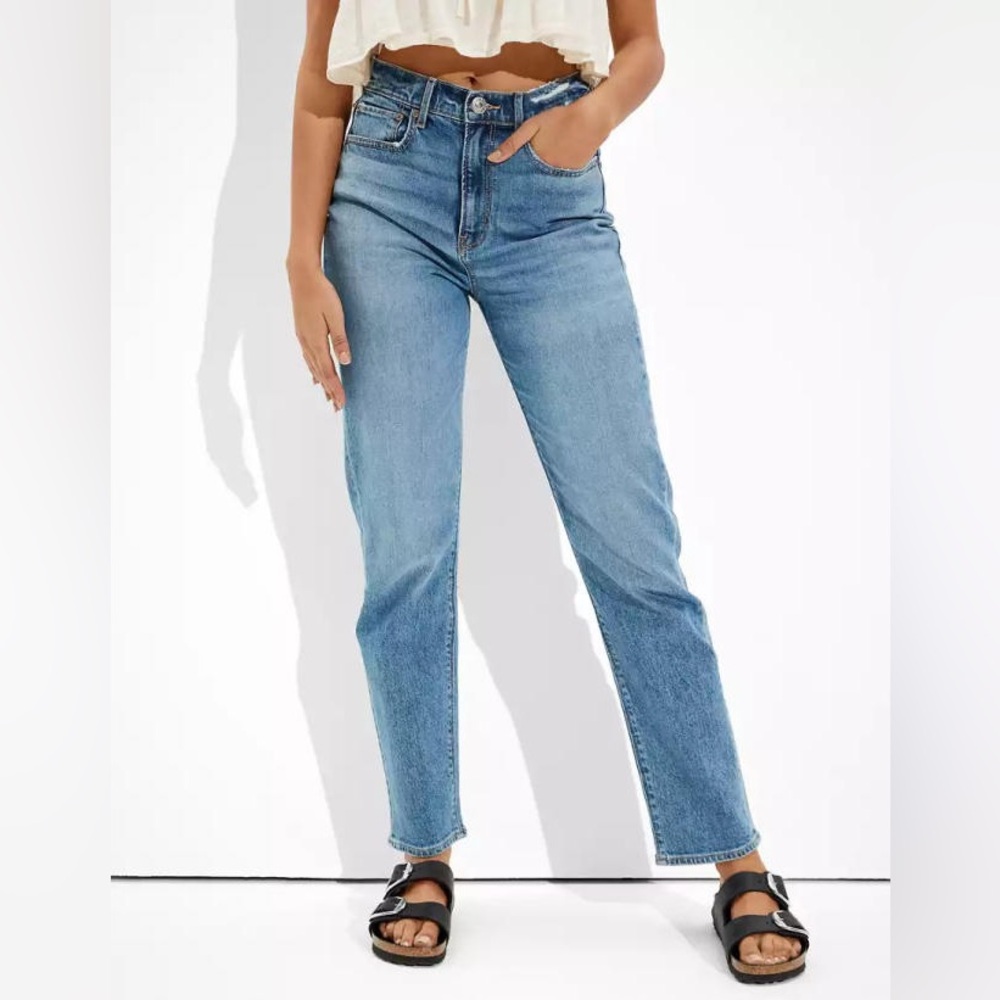 American Eagle Outfitters Light Blue Straight Leg Jeans